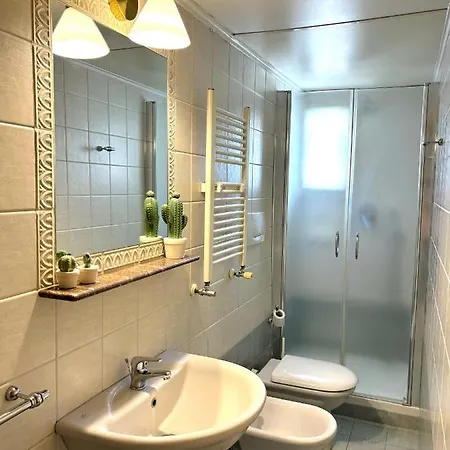 לינה וארוחת בוקר Art 125